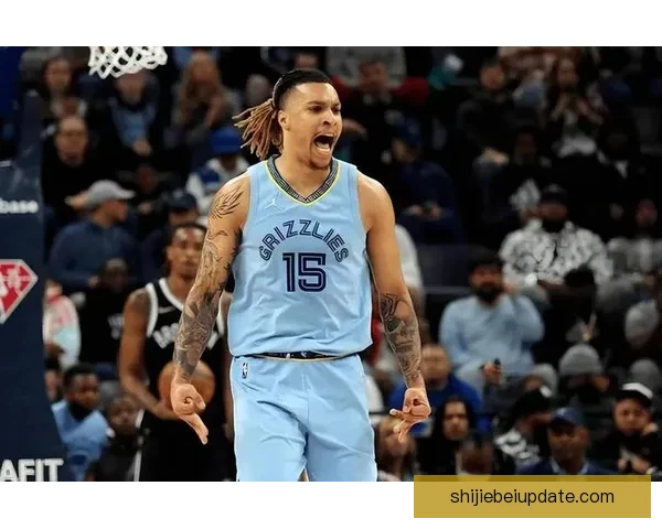 灰熊球员克拉克遭刑事调查拘留赛季伤情成关注焦点